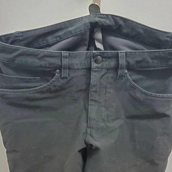 Lululemon Mens ABC Slim Fit 5 Pocket Utilitech Pants 30x32 Black - Picture 3 of 4